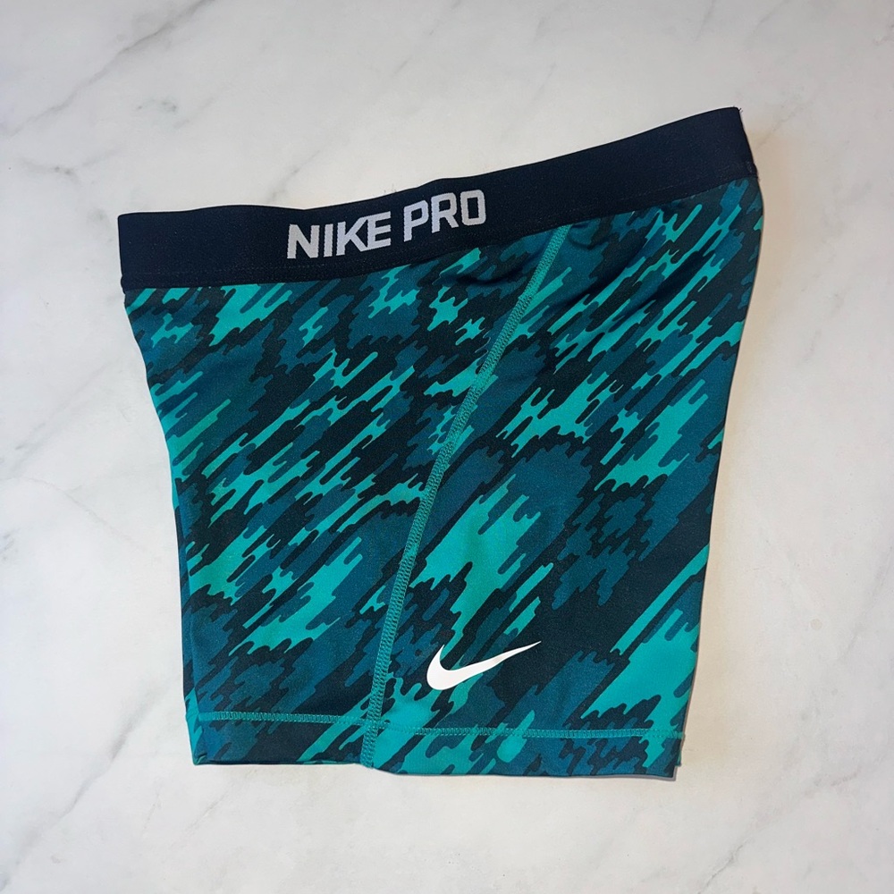 Nike Pro Spandex/Athletic Shorts (Green Pattern)
